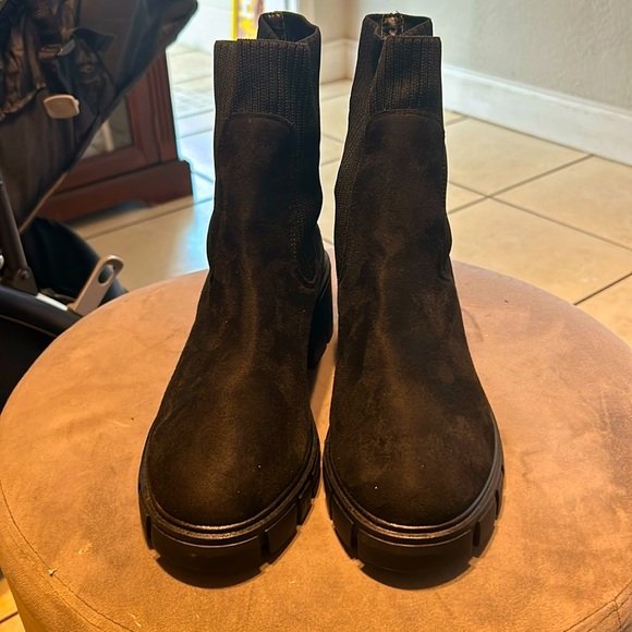 HAND MADE WOMEN SHOES COLOR BLACK SIZE 41 USED LIKE NEW - Picture 6 of 8